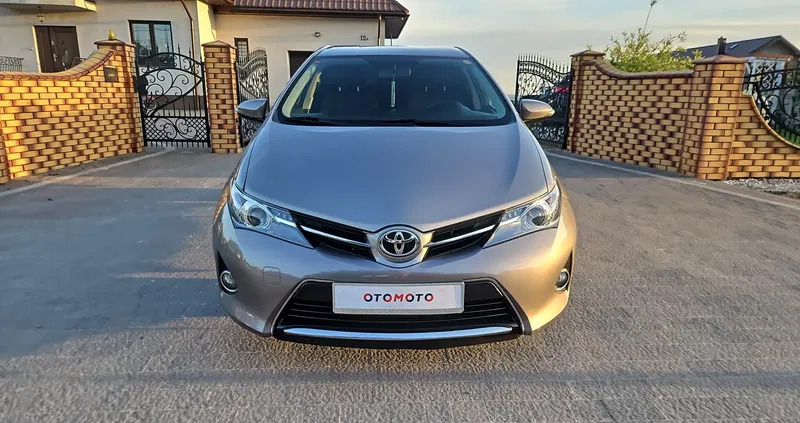 świętokrzyskie Toyota Auris cena 34900 przebieg: 225000, rok produkcji 2013 z Libiąż